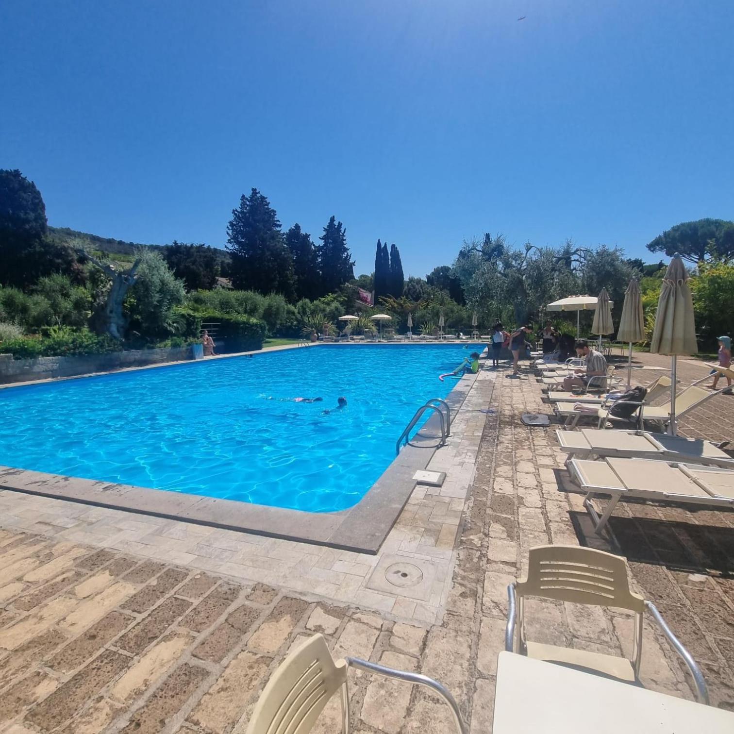 Residence Solemaremma Кастільйоне-делла-Пеская Екстер'єр фото